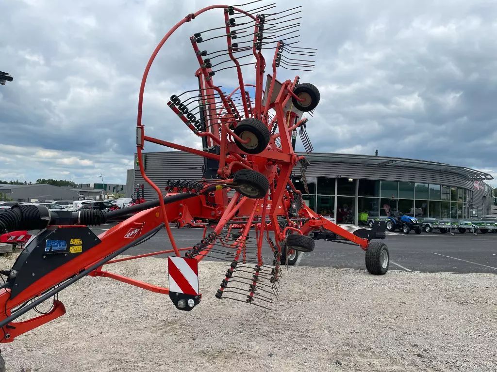 E-FARM: Kuhn GA 9030 - Zgrabiarka pokosowa - id EKNAUSZ - 18 900 € - Rok produkcji: 2018 - Francja