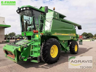 E-FARM: John Deere 9560 i WTS - Combine harvester - id 6VJ8PCB - €59,900 - Year of construction: 2003 - Engine hours: 1,800,Engine power (HP): 249,Germany