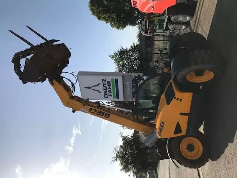 E-FARM: Dieci 40.7 - Teleszkópos rakodó - id J8VCHGI - 32 500 EUR - Gyártási év: 2017 - Üzemóra (motor): 5280,Motor teljesítménye (LE): 128,Franciaország