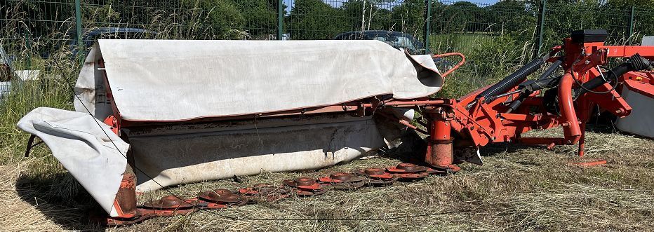 E-FARM: Kuhn GMD 355 FF - Mejemaskine - id QZXP4GB - 6.900 € - Produktionsår: 2019 - Frankrig