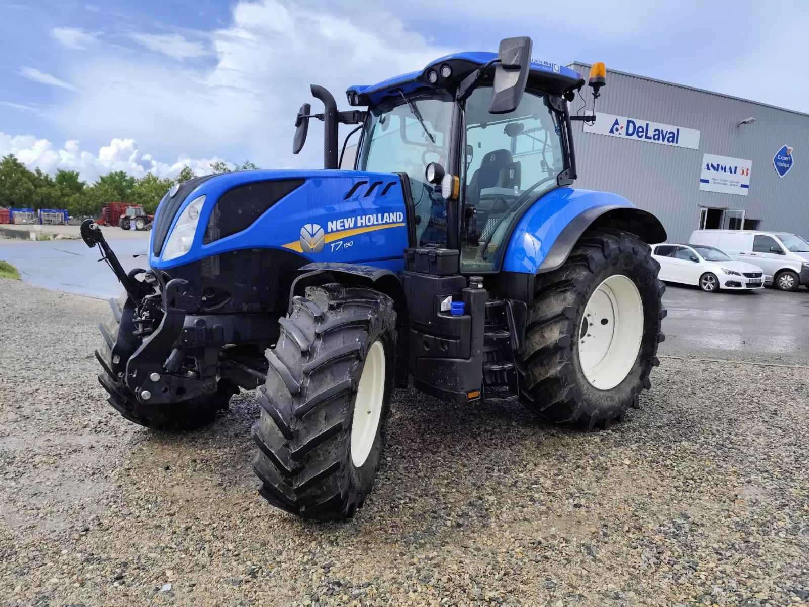 E-FARM: New Holland T7.190 - Traktor - id G3XJ9RI - 85.000 € - Baujahr: 2023 - Abgelesene Motorstunden: 1.687,Motorleistung (PS): 165,Frankreich