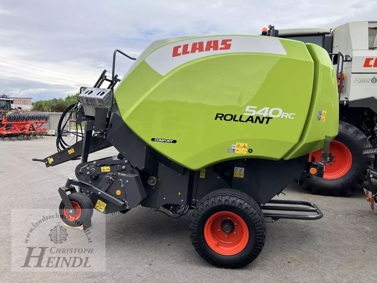E-FARM: Claas Rollant 540 RC - Empacadora - id YR4LBVA - 47.917 € - Año: 2024 - Austria