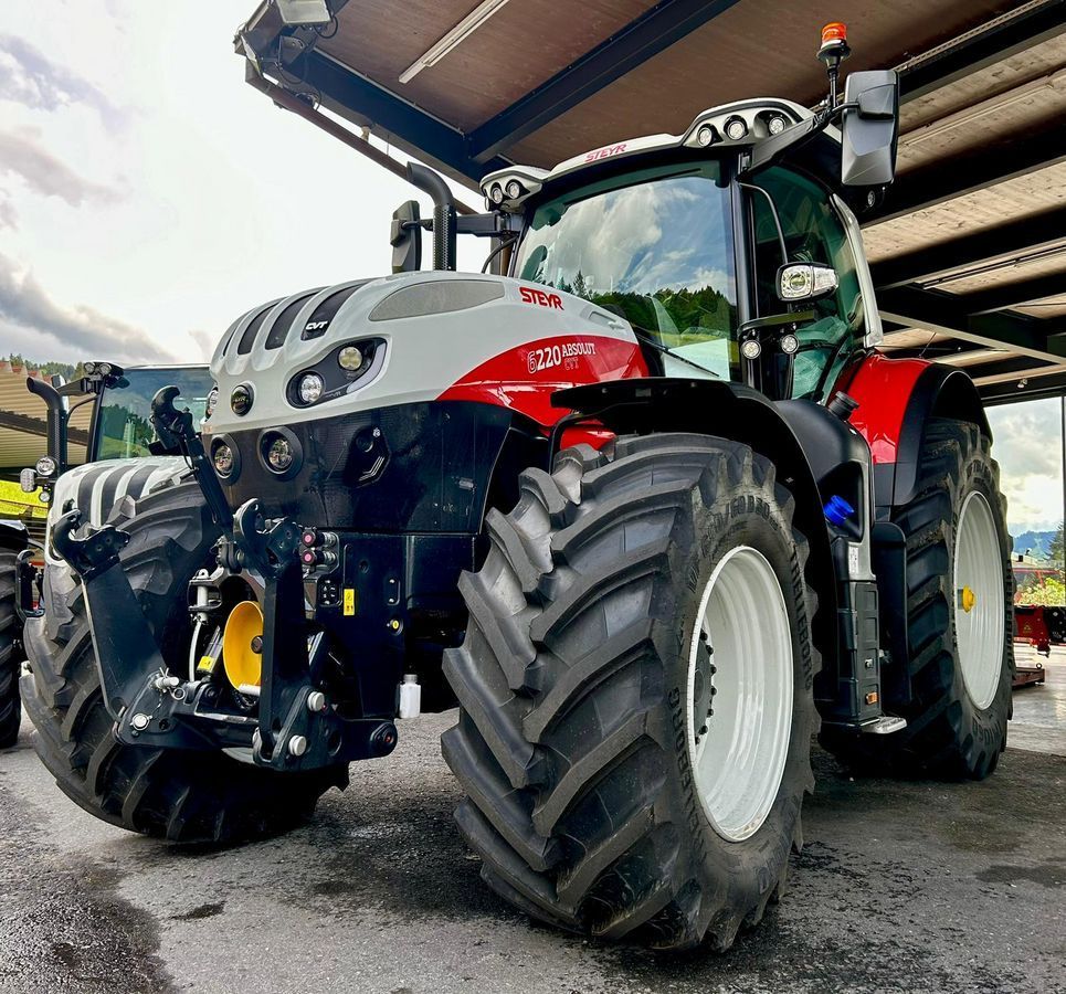 E-FARM: Steyr Absolut 6220 CVT - Tracteur - id 6TPGQGQ - Année: 2024 - Lecture du nombre d'heure: 120,Puissance du moteur (chevaux): 245,Autriche