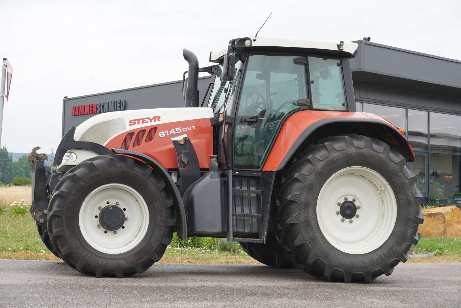 E-FARM: Steyr CVT 6145 - Tractor - id CBMIPMK - €44,000 - Year of construction: 2003 - Engine hours: 9,020,Engine power (HP): 147,Austria