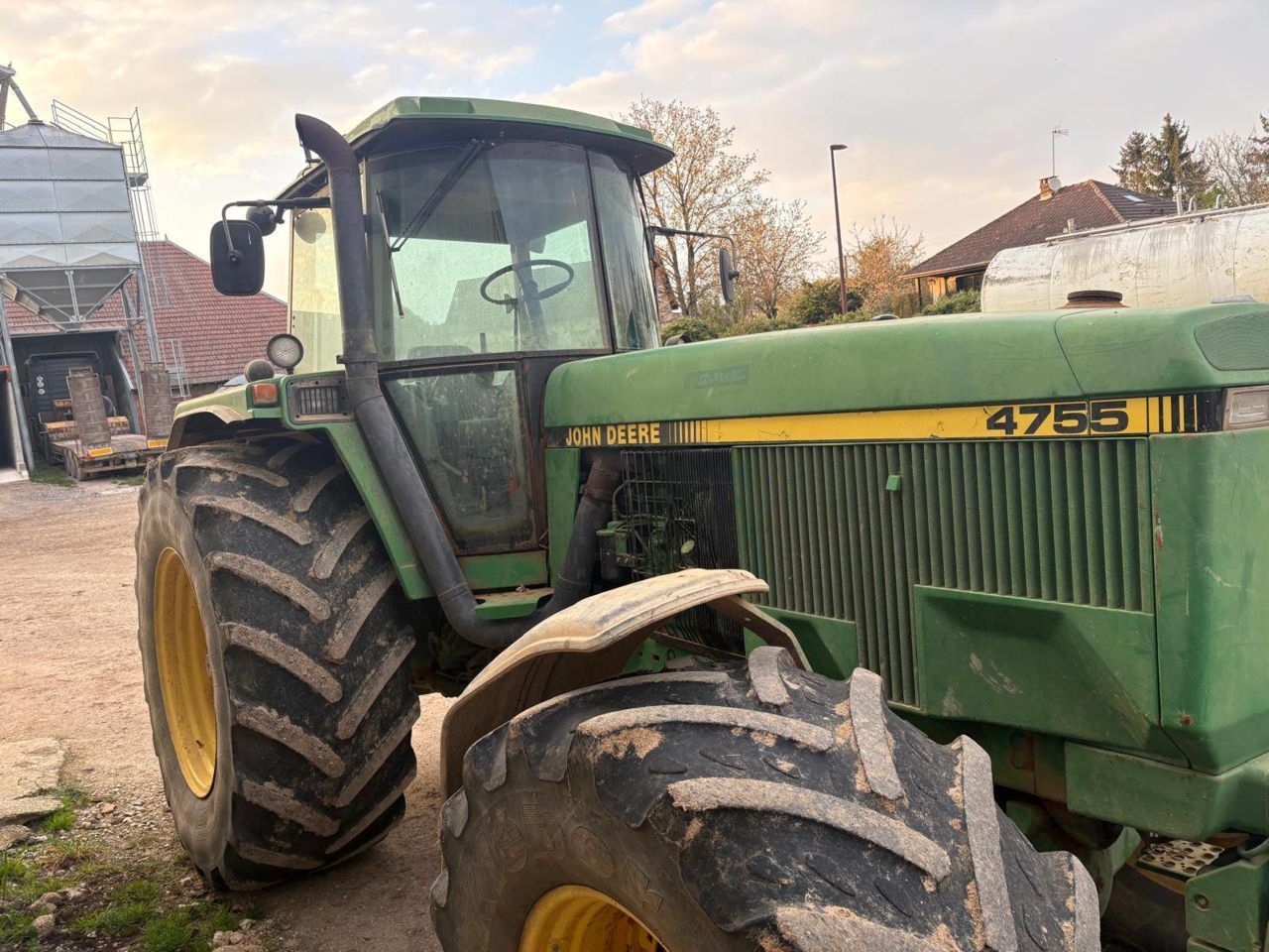 John Deere 4755 Traktor 33.000 €