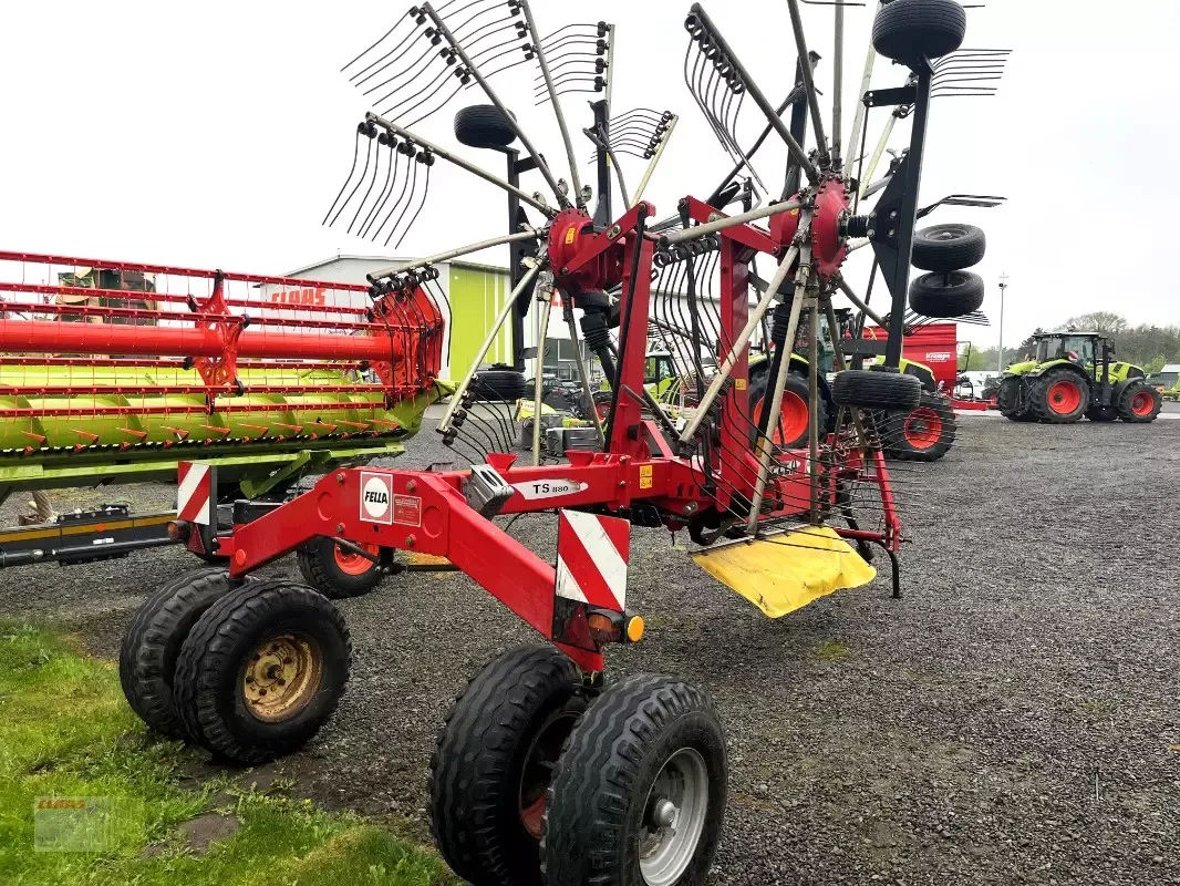 E-FARM: FELLA TS 880 - Rastrillo - id GG6LQAU - 12.185 € - Año: 2014 - Alemania