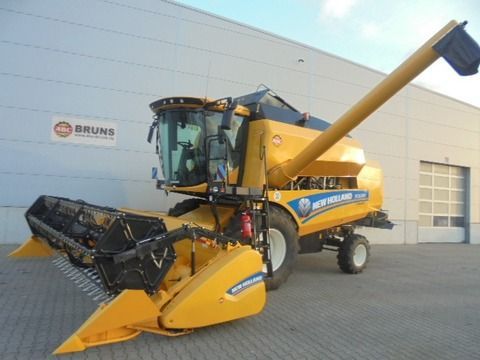 E-FARM: New Holland CX5.90 - Combine harvester - id LLKKIBA - Year of construction: 2022 - Engine hours: 90,Germany