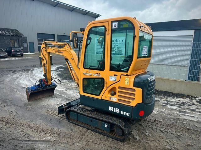 HYUNDAI r18-9 ak Mini excavator €27,500