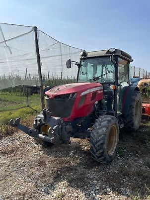 E-FARM: Massey Ferguson 3710 f - Traktor - id MHS5YZJ - 41 500 € - Rok produkcji: 2021 - Motogodziny: 3 400,Moc silnika: 101,Francja