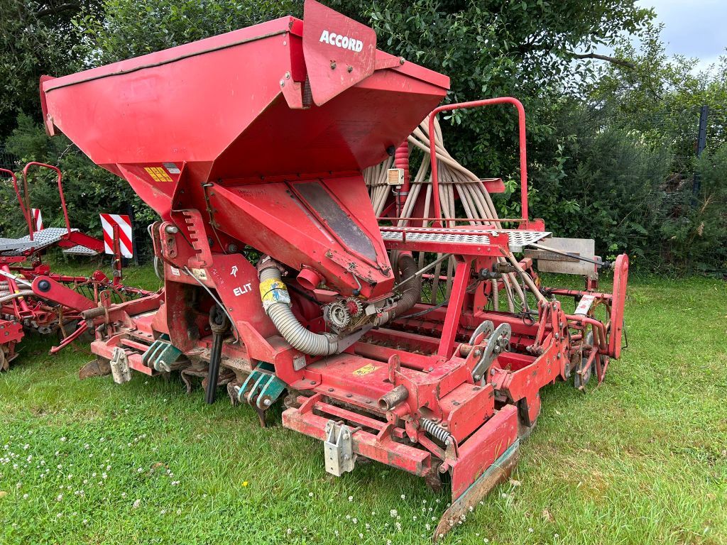 E-FARM: Kverneland I-DRILL PRO - Semoir - id PM2CFXS - 14 000 € - Année: 2007 - France