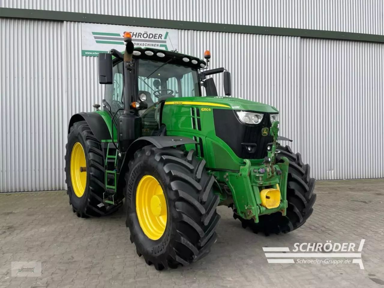 E-FARM: John Deere 6250R - Tractor - id QKBIUSB - €94,985 - Year of construction: 2019 - Engine hours: 7,164,Engine power (HP): 301,Germany