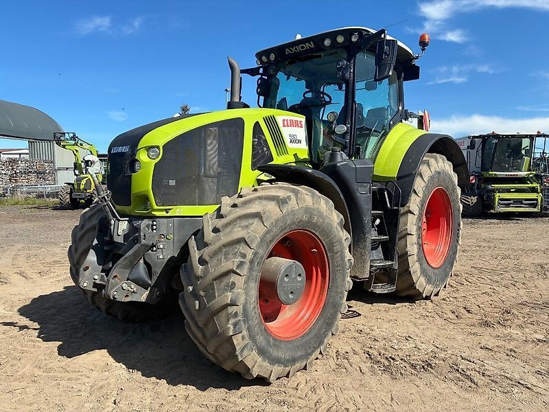 Claas Axion 930 CMATIC Tractor €109,000
