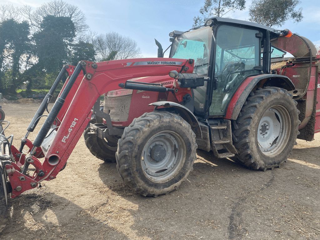 Massey Ferguson 5710 M Tractor €42,000