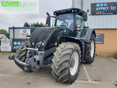 E-FARM: Valtra S394 - Tractor - id 68NWG1N - €207,521 - Year of construction: 2022 - Engine hours: 902,Engine power (HP): 394,United Kingdom