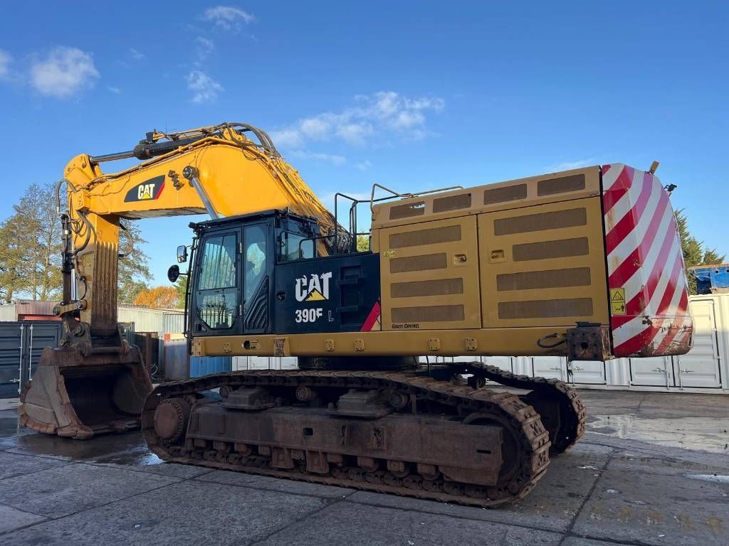 Caterpillar 390 f l Excavadora de orugas 115.808 €