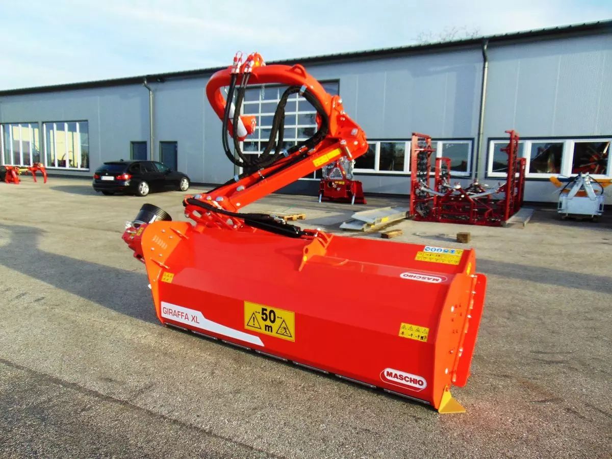 E-FARM: Maschio giraffa xl 210 se - Broyeur - id 3DQBVKV - 7 292 € - Année: 2023 - Autriche