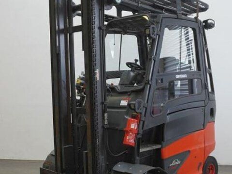 E-FARM: Linde e 40/600 h 388 - Вилочный погрузчик - id JIXPR1Q - 12 450 € - Год выпуска: 2019 - Отработанные часы: 11 712,Германия