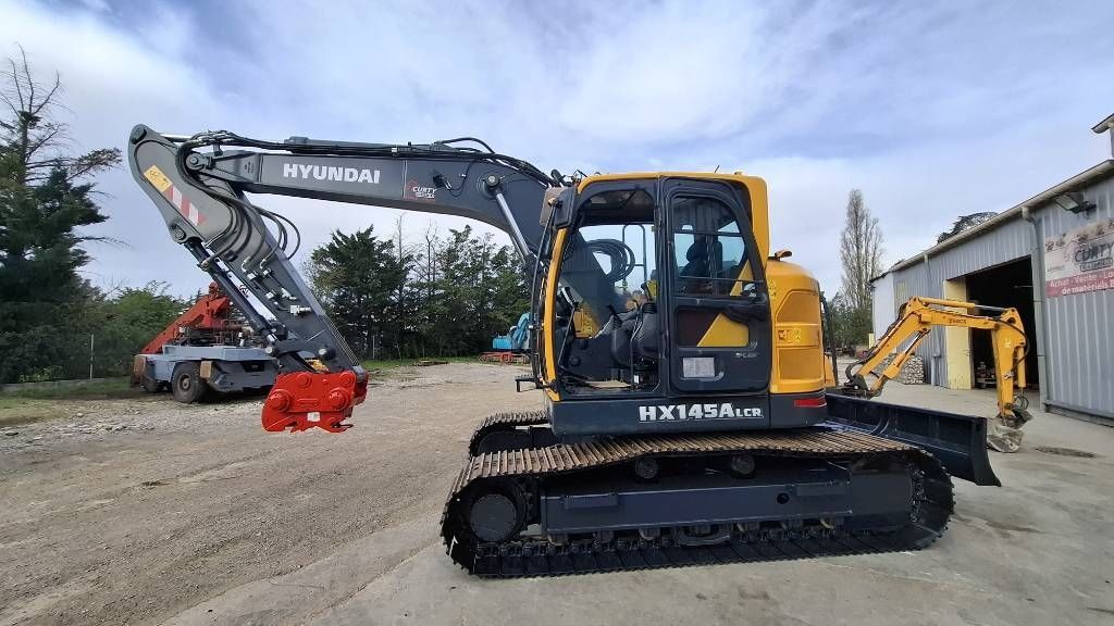 HYUNDAI hx 145 alcr Crawler excavator €132,000