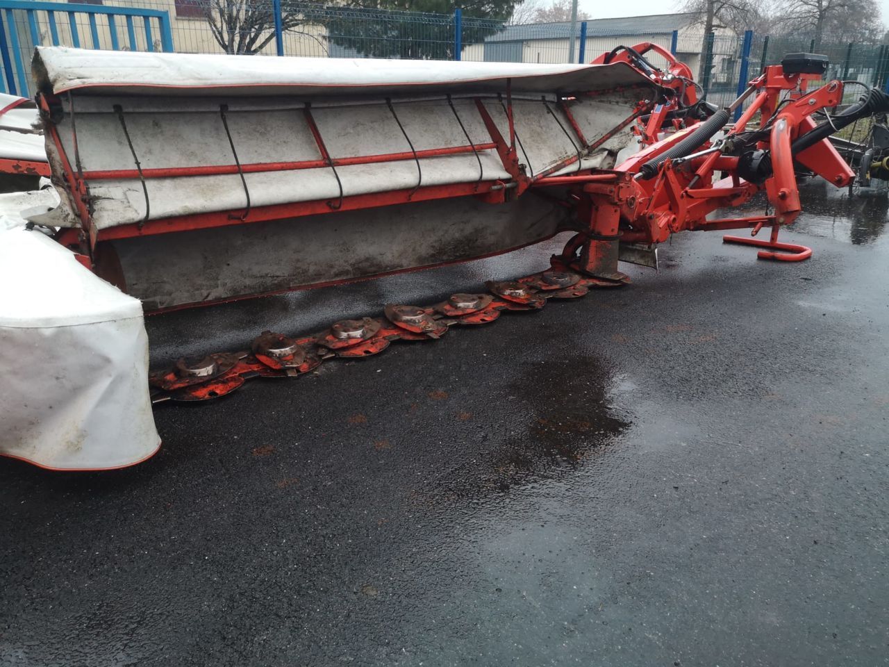 Kuhn GMD 355 FF Segadora 8500 €
