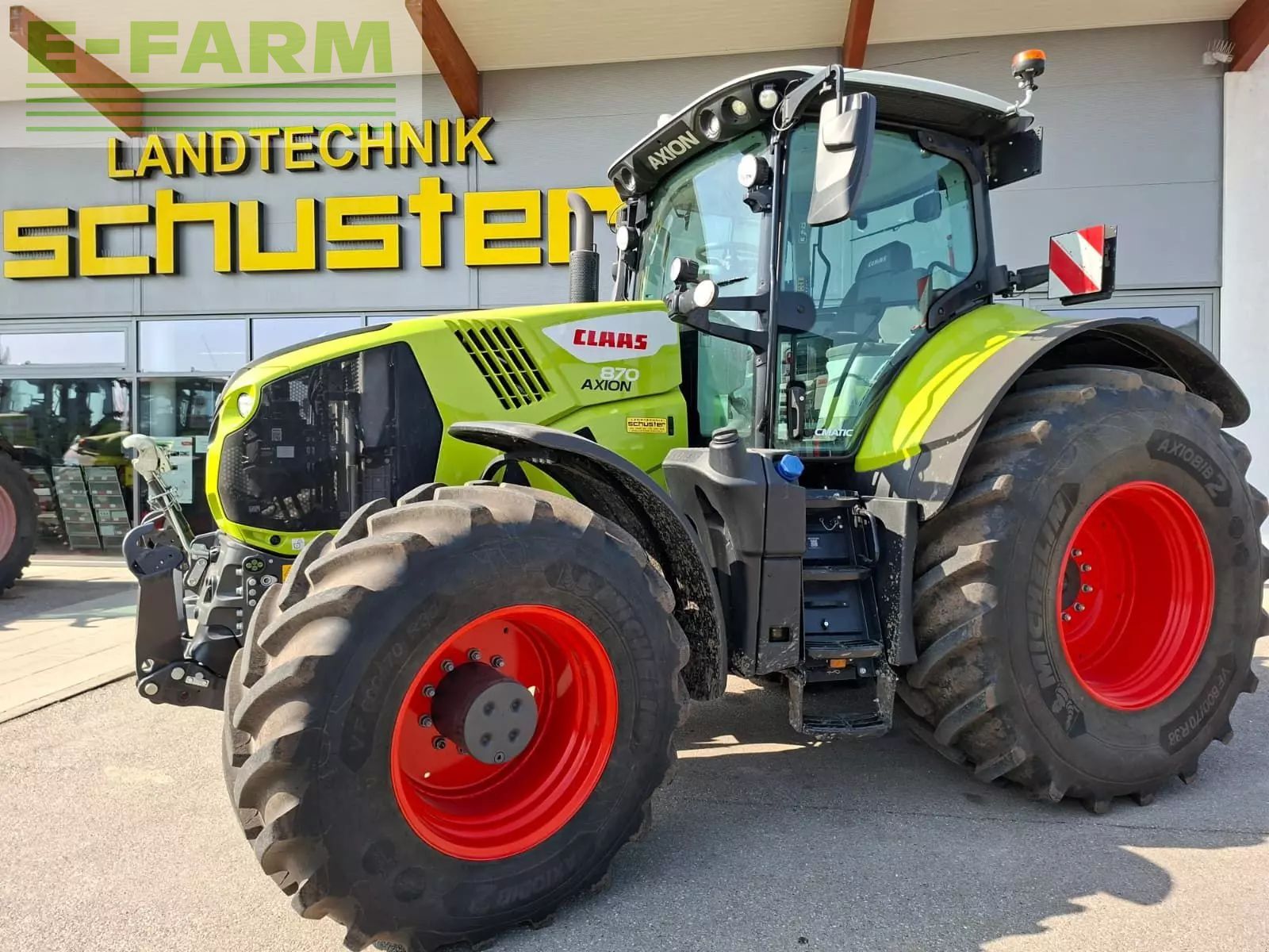Claas Axion 870 CMATIC Tractor €185,000