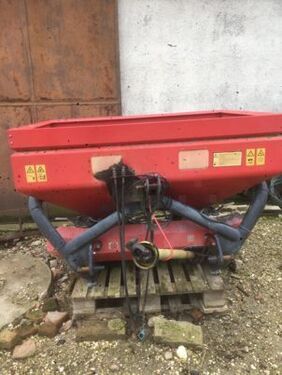 E-FARM: Vicon rs-c - Epandeur d'engrais - id AL3QXQ6 - Année: 2010 - Italie