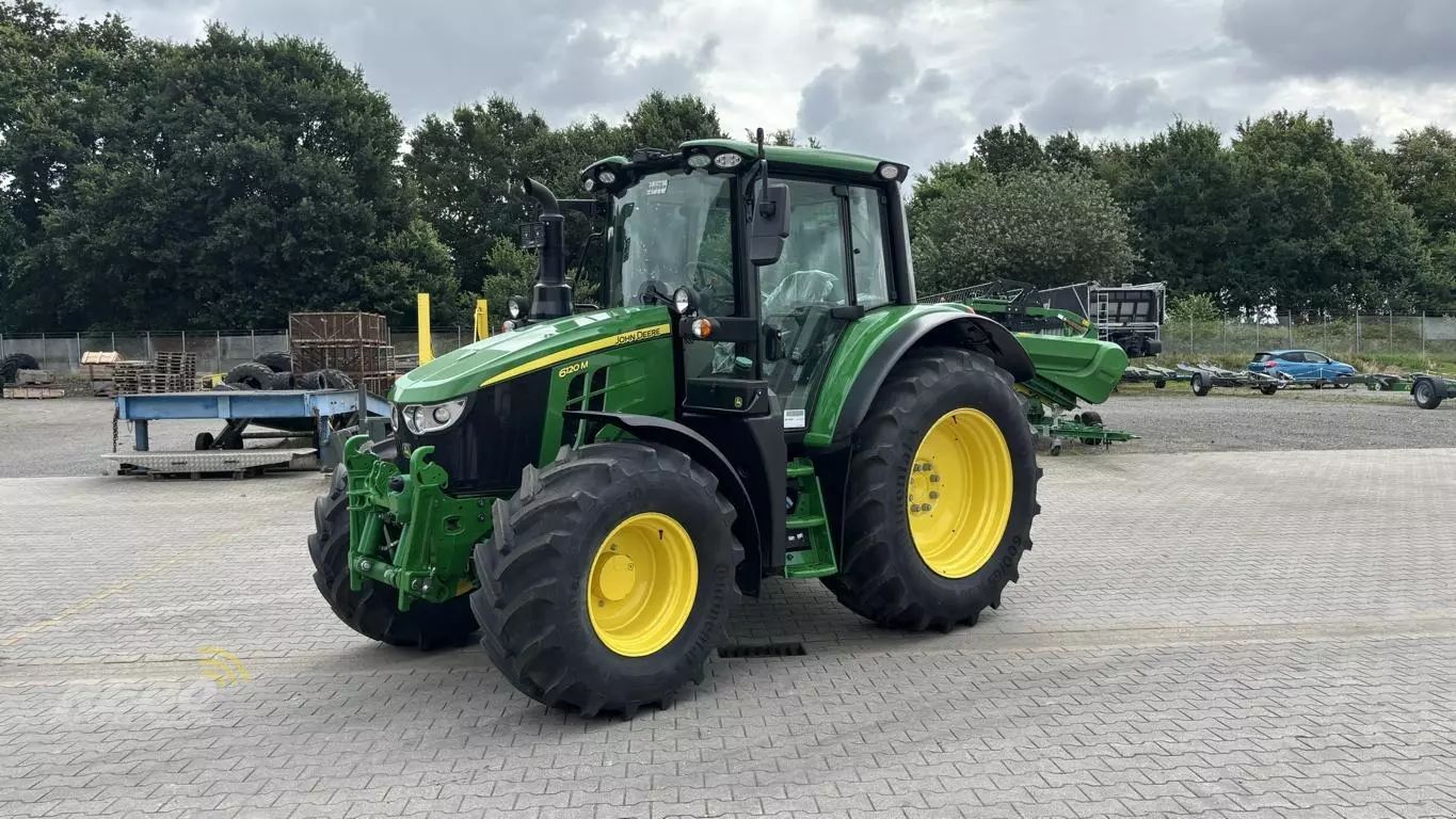 John Deere 6120 M Tractor 114.100 €