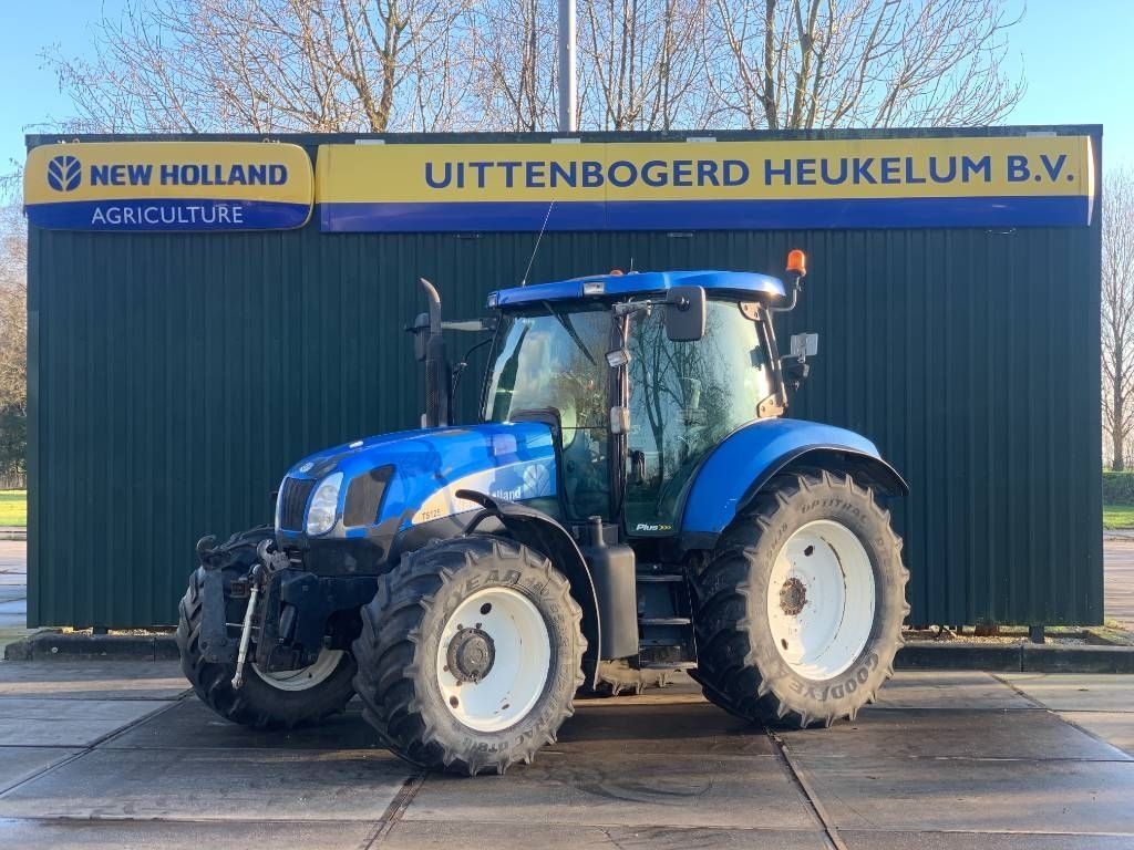 New Holland TS 125 A Traktor 29 000 €