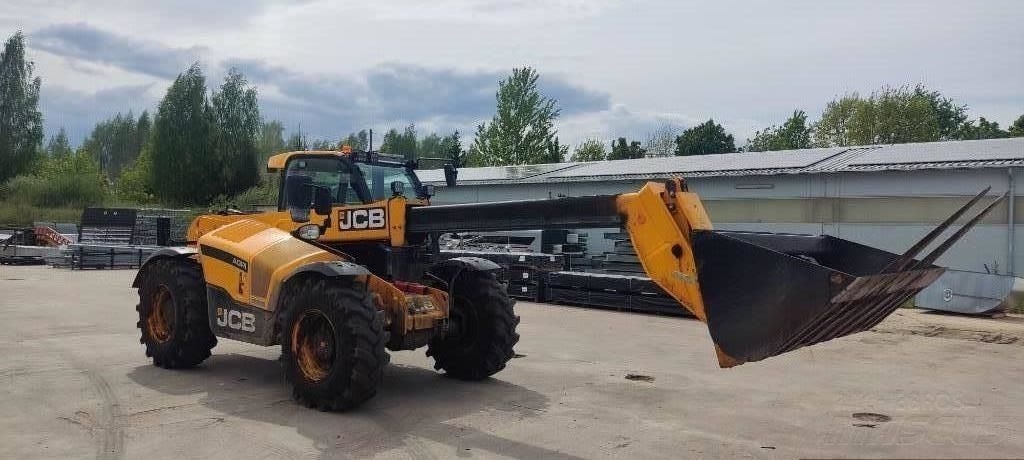 E-FARM: JCB 532-70ags - Wheel loader - id DCXJSWZ - Year of construction: 2023 - Engine hours: 1,692,Latvia
