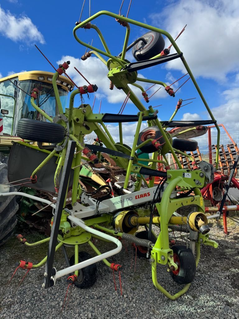 E-FARM: Claas Volto 800 - Voltafieno - id WE5WYP4 - 6.200 € - Anno di costruzione: 2013 - Francia