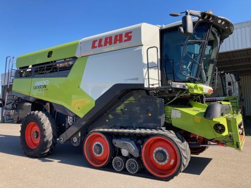 E-FARM: Claas mb claas lexion 8800 tt - Moissoneuse-batteuse - id NWGRJT4 - 400 000 € - Année: 2021 - Lecture du nombre d'heure: 1 100,France