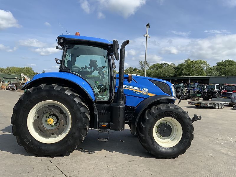 E-FARM: New Holland T7.260 - Tractor - id USH3SCA - 70.195 € - Año: 2021 - Horas: 6554,Reino Unido