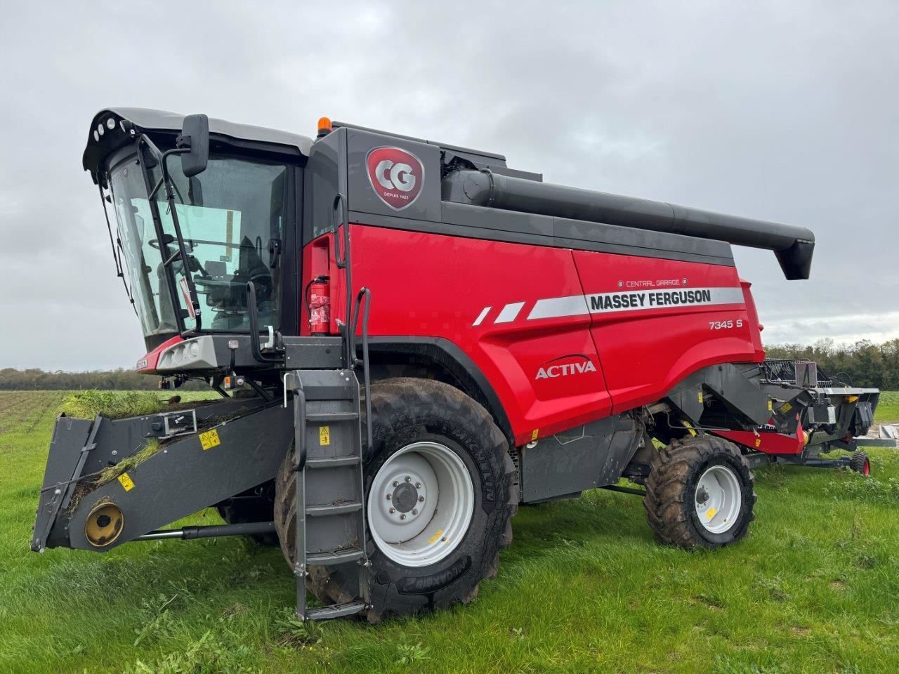 E-FARM: Massey Ferguson Activa 7345S - Kombainas - id MDZVII6 - Gamybos metai: 2022 - Variklio darbo valandos: 350,Prancūzija