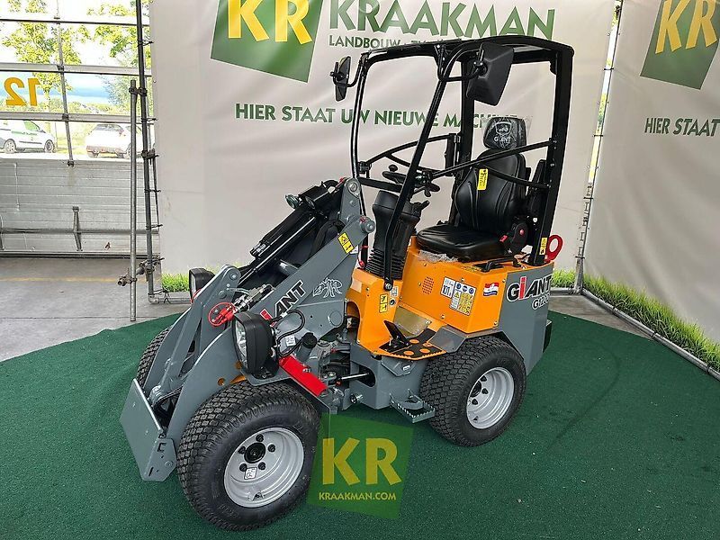 E-FARM: Giant g1200 #697415 - Csúszókerekes rakodógép - id DIHP6DV - Gyártási év: 2025 - Hollandia
