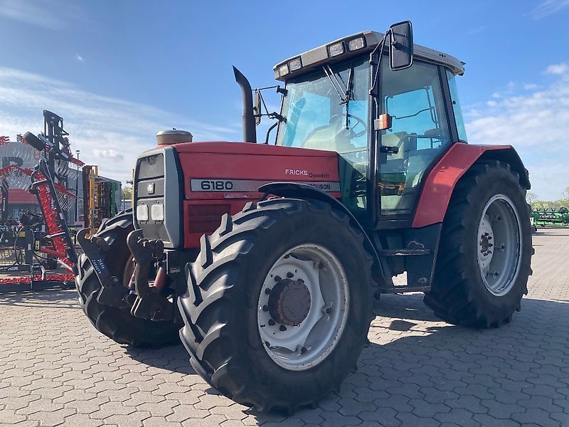 E-FARM: Massey Ferguson 6180 - Traktor - id AI9UQWG - 17 500 EUR - Gyártási év: 1997 - Üzemóra (motor): 7934,Motor teljesítménye (LE): 121,Németország