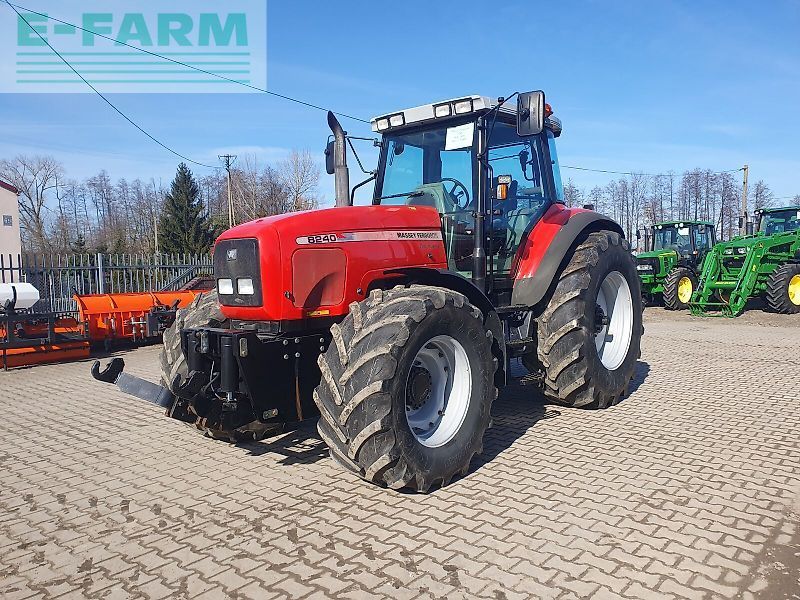 Massey Ferguson 8240 Tractor 25.471 €