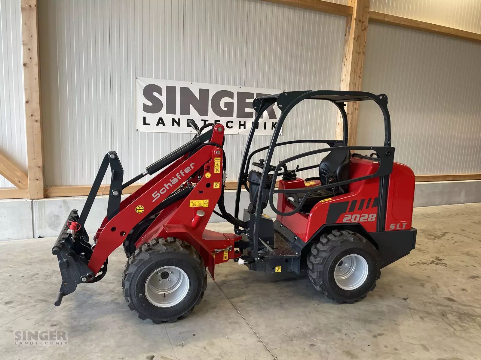 E-FARM: Schäffer 2028 SLT - Teleskopradlader - id DWPKRAS - 29.832 € - Baujahr: 2024 - Abgelesene Motorstunden: 5,Motorleistung (PS): 25,Deutschland