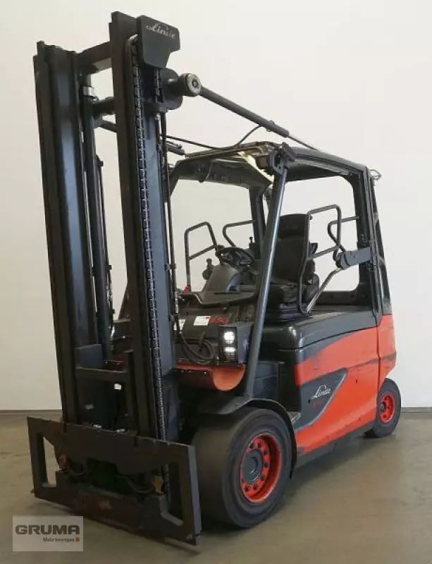 E-FARM: Linde e 50/600 hl 388 - Viljuškari - id 7BU6IJN - 20 900 € - Godina proizvodnje: 2018 - Radni sati motora: 9.891,Nemačka