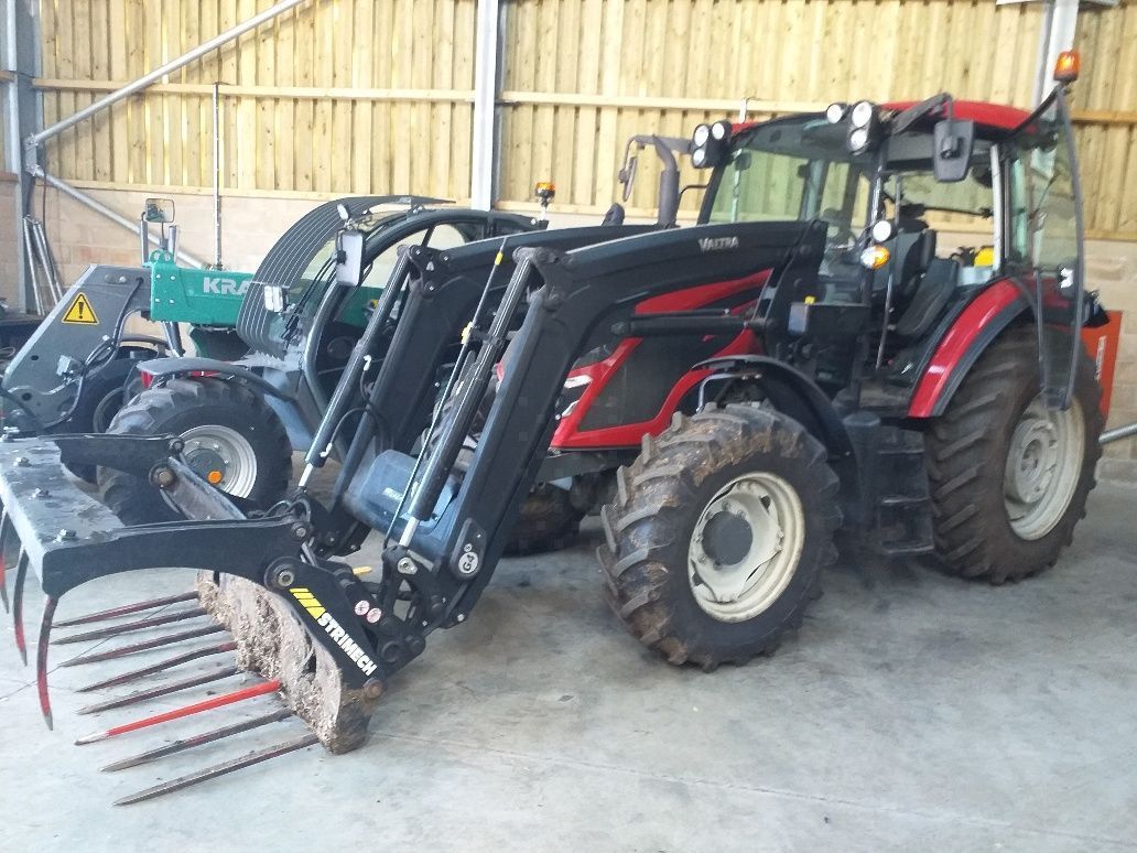 E-FARM: Valtra A115 - Traktor - id VQCUKCL - Baujahr: 2022 - Abgelesene Motorstunden: 710,Vereinigtes Königreich