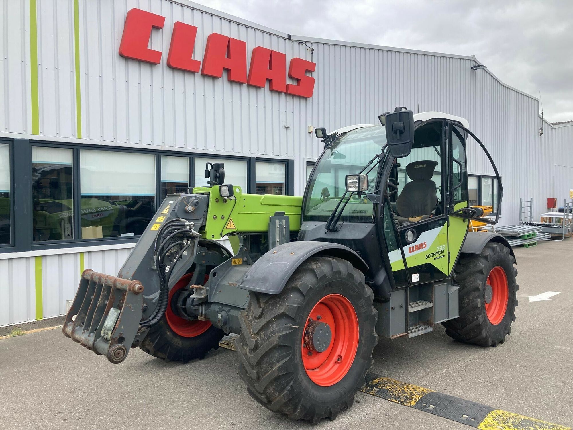 E-FARM: Claas scorpion 732 vpwr (k31/400) - Telehandler - id KLPRARC - €42,000 - Year of construction: 2018 - Engine hours: 5,700,Engine power (HP): 136