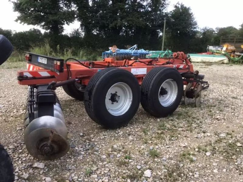 E-FARM: GREGOIRE BESSON vl 150 - Herse à disques et disque compact - id ZHVUPK2 - 6 500 € - Année: 2009 - France