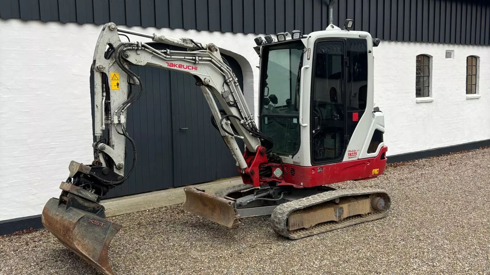 Takeuchi tb225 minigraver Excavator 31.340 EUR