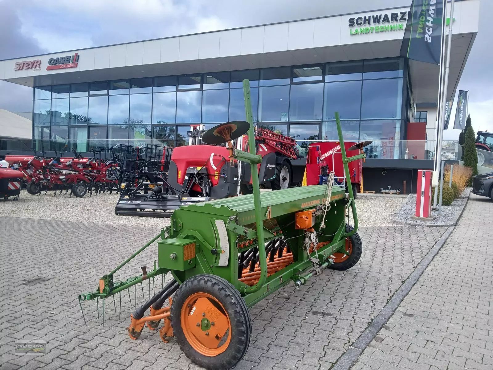 Amazone d8-30 spezial Siewnik rzędowy/agregat uprawowo-siewny 3325 €