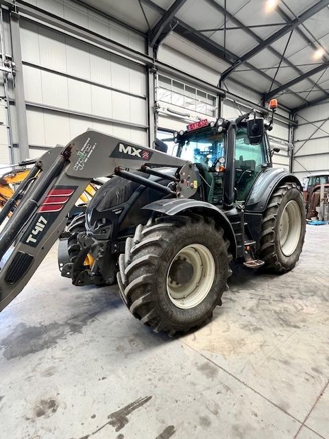 Valtra T 144 Tractor €95,000