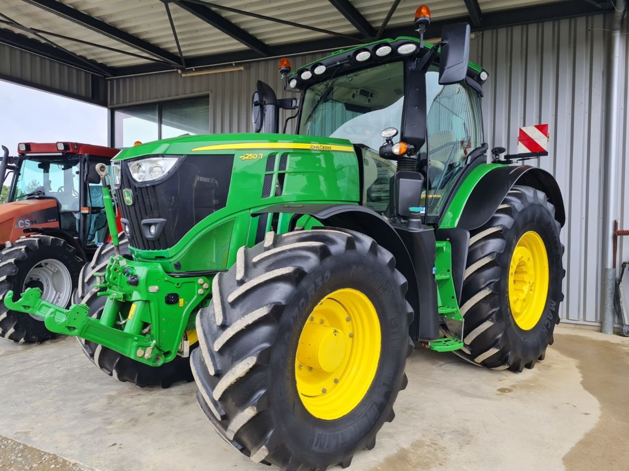 John Deere 6250 R Tractor €130,000