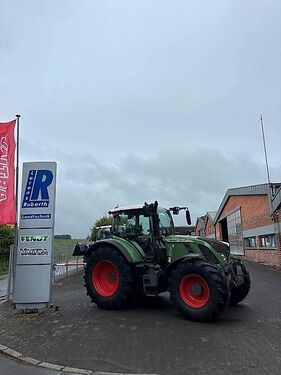 Fendt 724 Vario Трактор 89 250 €