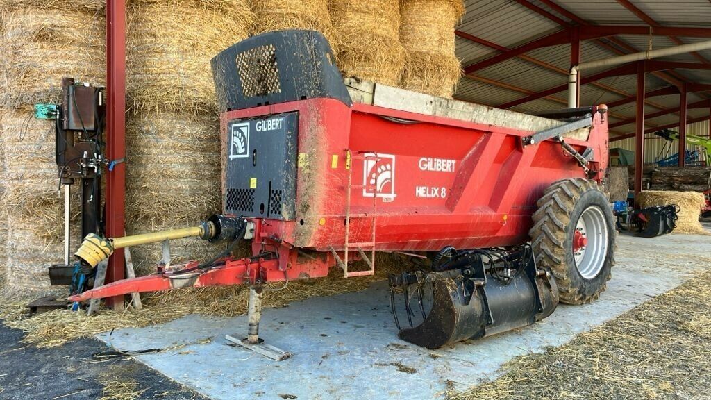 E-FARM: Gilibert helix 8 - Mist- und Kompoststreuer - id RUNSCCS - 14.500 € - Baujahr: 2010 - Frankreich