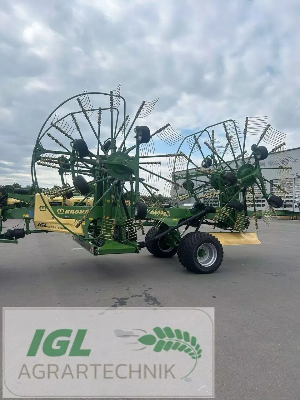 E-FARM: Krone Swadro TC 1370 - Grabljice - id C8HJJZE - 52.000 € - Leto izgradnje: 2020 - Nemčija