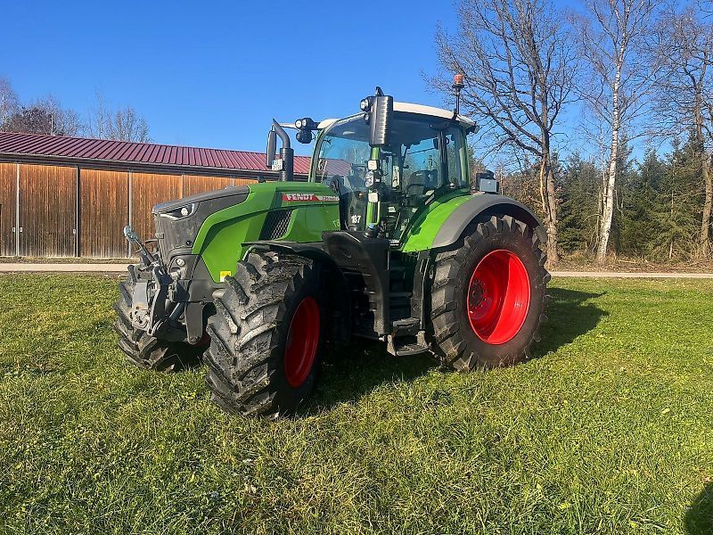 Fendt 726 Vario Profi Plus Tractor €217,000