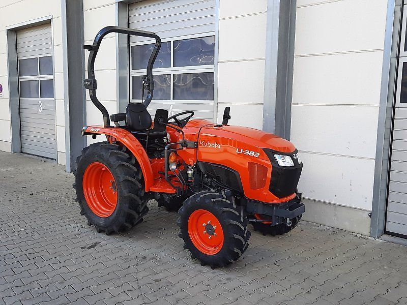 E-FARM: Kubota l1-382 - Tractor - id 67LUPMJ - €21,765 - Year of construction: 2024 - Engine hours: 1,Engine power (HP): 38,Germany