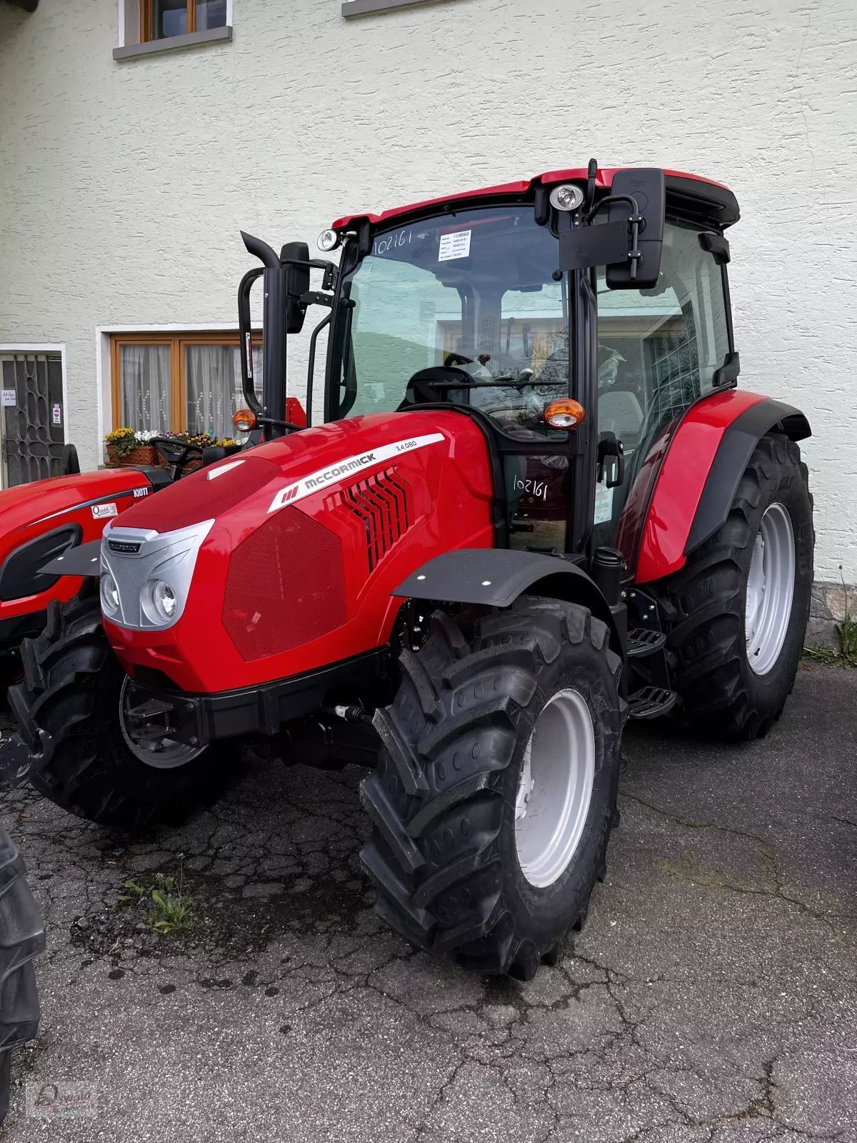 McCormick X4.080 Tractor €35,800